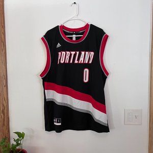Damian Lillard Portland Trailblazer Jersey (Like New)
